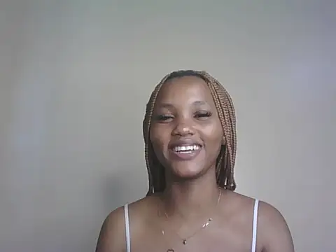 Snapshot of PrettyT5 chatting on 07/14/26, 06:29 PrettyT5 online show from 07/14/26, 06:29