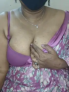 MISS-LOVEV online show from 06/26/26, 07:46
