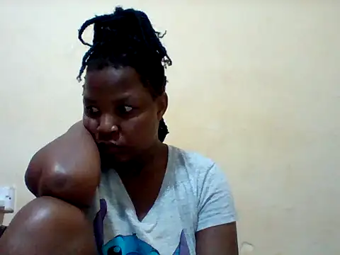 Snapshot of Camilla-Sweets chatting on 06/27/26, 05:18 Camilla-Sweets online show from 06/27/26, 05:18