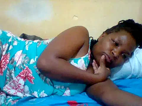 Snapshot of Camilla-Sweets chatting on 06/29/26, 10:26 Camilla-Sweets online show from 06/29/26, 10:26
