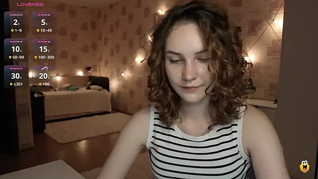 Snapshot of Megan_swiftss chatting on 06/15/26, 06:21 Megan swiftss online show from 06/15/26, 06:21
