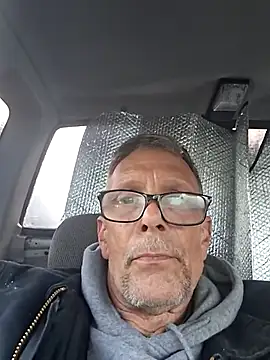 truckdawg2023 online show from 05/16/26, 01:21