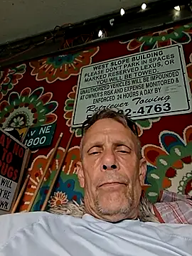 Snapshot of truckdawg2023 chatting on 06/18/26, 04:35 truckdawg2023 online show from 06/18/26, 04:35
