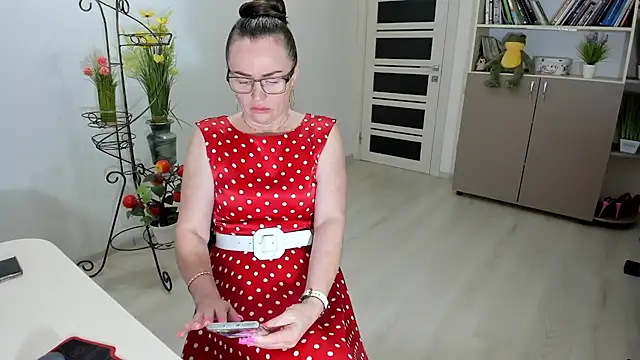 Snapshot of Vika73 chatting on 12/23/25, 07:06 Vika73 online show from 12/23/25, 07:06