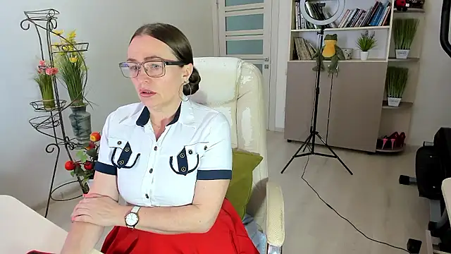 Snapshot of Vika73 chatting on 01/12/26, 12:21 Vika73 online show from 01/12/26, 12:21