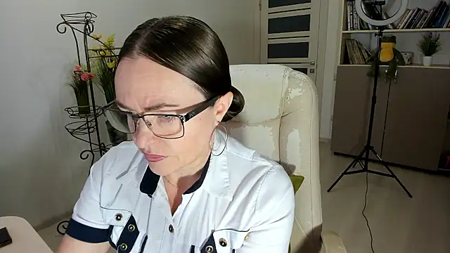 Snapshot of Vika73 chatting on 01/13/26, 06:51 Vika73 online show from 01/13/26, 06:51