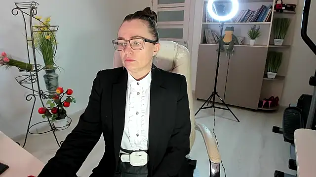 Snapshot of Vika73 chatting on 01/15/26, 07:57 Vika73 online show from 01/15/26, 07:57