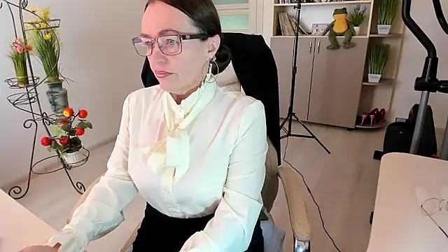 Snapshot of Vika73 chatting on 01/18/26, 07:12 Vika73 online show from 01/18/26, 07:12