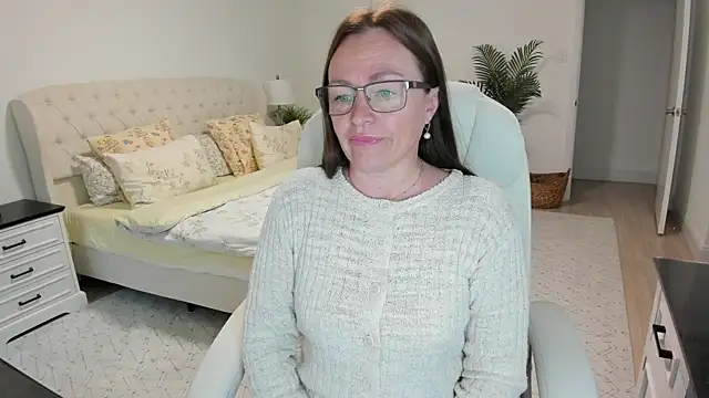 Vika73 online show from 05/19/26, 10:54