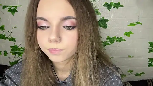 LisaPorse online show from 05/28/26, 02:03