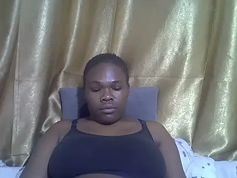 Snapshot of lovelymeli2 chatting on 06/22/26, 11:13 lovelymeli2 online show from 06/22/26, 11:13
