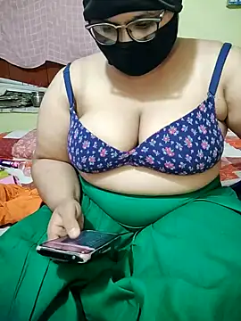 Snapshot of shaik35f chatting on 07/15/26, 07:08 shaik35f online show from 07/15/26, 07:08