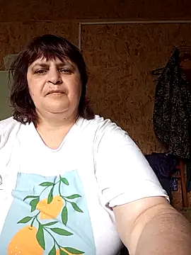 Snapshot of LisichkaOksana chatting on 06/14/26, 08:27 LisichkaOksana online show from 06/14/26, 08:27