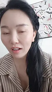Snapshot of lylxili chatting on 06/24/26, 02:54 lylxili online show from 06/24/26, 02:54