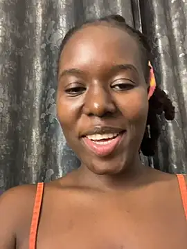 Lushlola254 online show from 05/17/26, 08:05