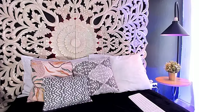 Snapshot of Bianca_DVarela chatting on 06/20/26, 08:00 Bianca DVarela online show from 06/20/26, 08:00