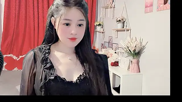 Bee-Cherry online show from 06/05/26, 05:58