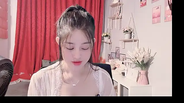 Bee-Cherry online show from 06/05/26, 06:57