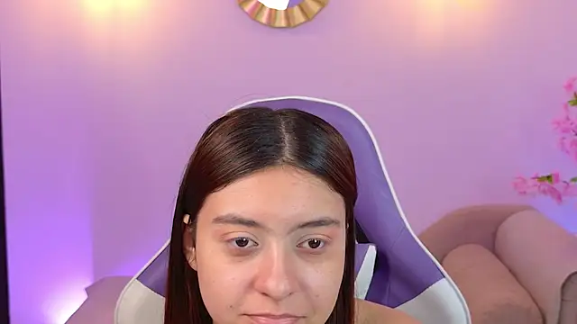 Snapshot of mayavexx chatting on 06/18/26, 03:16 mayavexx online show from 06/18/26, 03:16