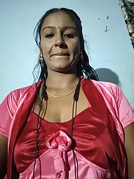 Snapshot of madhushree143 chatting on 05/24/26, 04:01 madhushree143 online show from 05/24/26, 04:01