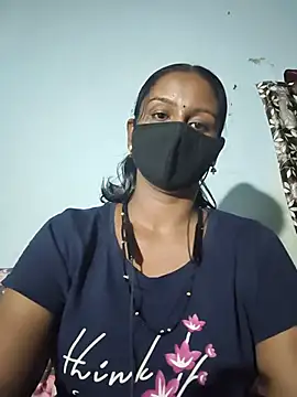 Snapshot of madhushree143 chatting on 06/18/26, 04:55 madhushree143 online show from 06/18/26, 04:55