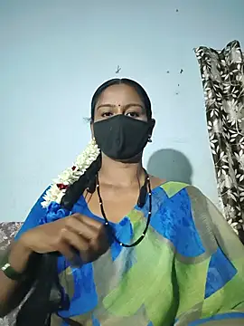 Snapshot of madhushree143 chatting on 07/08/26, 04:50 madhushree143 online show from 07/08/26, 04:50