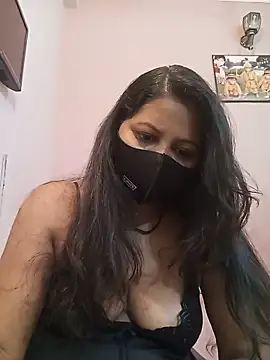 Miss kirtii online show from 05/26/26, 12:34