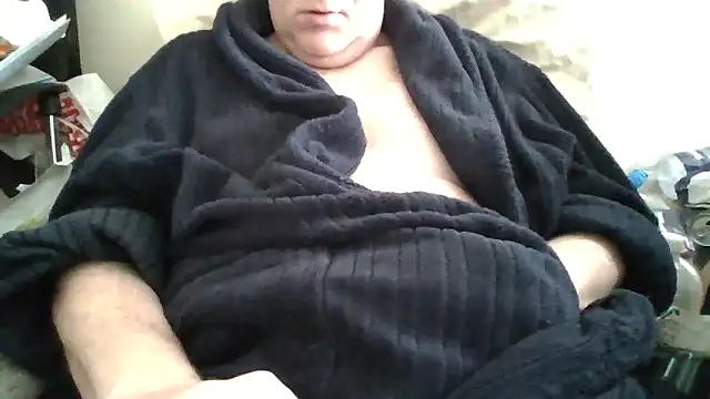 Snapshot of johnboy9781 chatting on 05/18/26, 07:36 johnboy9781 online show from 05/18/26, 07:36