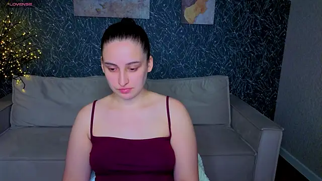 Snapshot of Elizabet_Colllins chatting on 06/28/26, 01:00 Elizabet Colllins online show from 06/28/26, 01:00