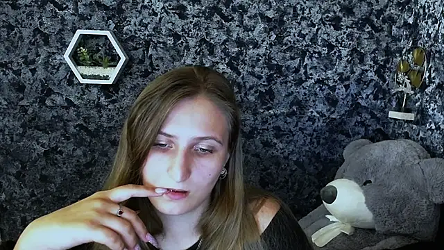 Snapshot of Jenny_smille_ chatting on 06/05/26, 06:20 Jenny smille online show from 06/05/26, 06:20