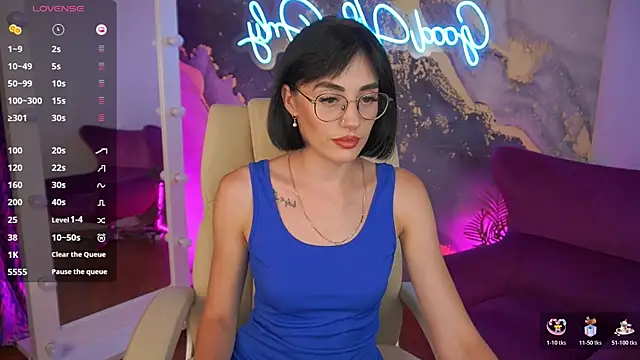 Snapshot of EviiLune chatting on 07/06/26, 08:33 EviiLune online show from 07/06/26, 08:33