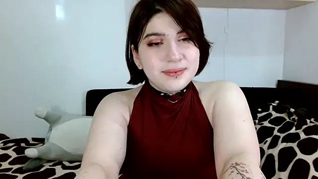 Snapshot of Oriana_secret chatting on 06/28/26, 04:18 Oriana secret online show from 06/28/26, 04:18