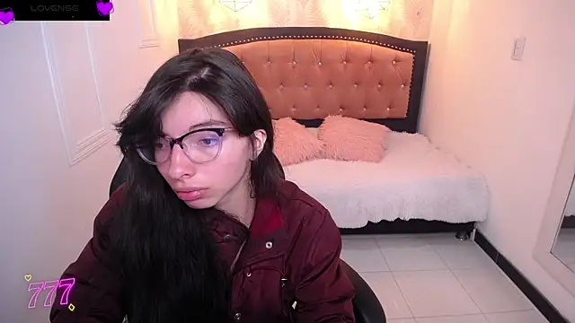 Snapshot of Allyshon_ chatting on 07/15/26, 08:36 Allyshon online show from 07/15/26, 08:36