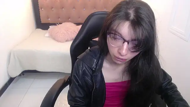 Snapshot of Allyshon_ chatting on 07/23/26, 07:45 Allyshon online show from 07/23/26, 07:45