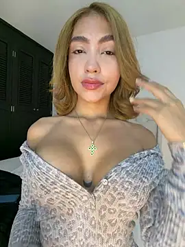 Snapshot of Emily_Rous01 chatting on 07/02/26, 01:39 Emily Rous01 online show from 07/02/26, 01:39