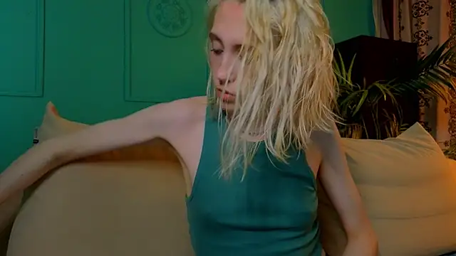 Elen  Moore online show from 07/13/26, 05:43