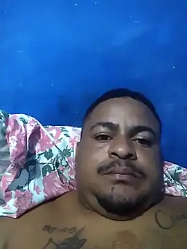 Snapshot of d_casal chatting on 05/19/26, 04:57 d casal online show from 05/19/26, 04:57