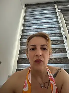 Snapshot of Hot-Milf4U chatting on 07/14/26, 02:56 Hot-Milf4U online show from 07/14/26, 02:56