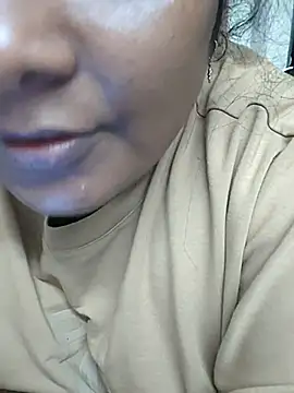 Yazhi THUG DeSi online show from 05/19/26, 01:28