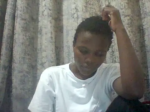Snapshot of tina_2030 chatting on 06/25/26, 05:39 tina 2030 online show from 06/25/26, 05:39