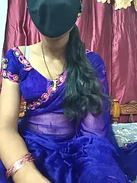 Snapshot of reshma124 chatting on 07/14/26, 05:56 reshma124 online show from 07/14/26, 05:56