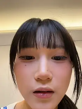 Snapshot of xiaojiu-baobei chatting on 05/27/26, 04:15 xiaojiu-baobei online show from 05/27/26, 04:15