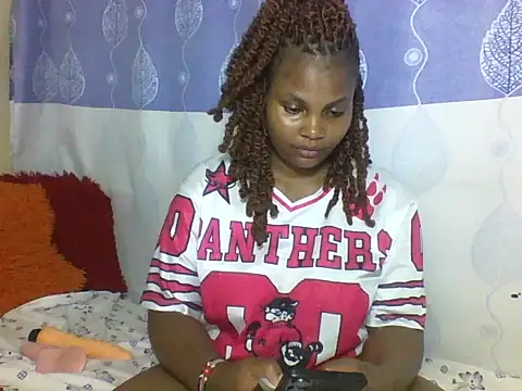 Snapshot of juicy_naughty chatting on 07/17/26, 10:14 juicy naughty online show from 07/17/26, 10:14