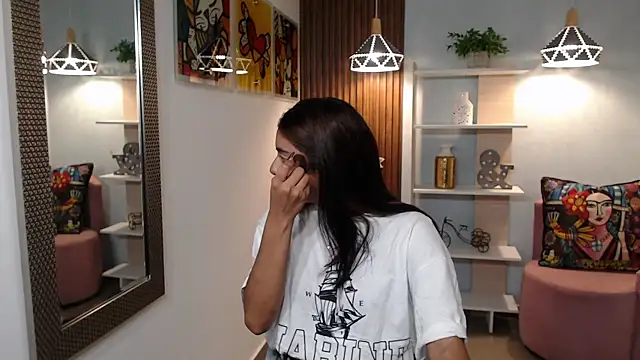 Snapshot of _Lucy_Grey_ chatting on 06/06/26, 11:15 Lucy Grey online show from 06/06/26, 11:15