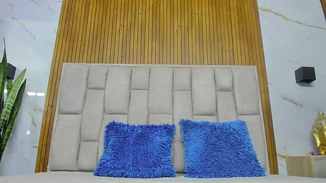 Ivy grayy  online show from 07/14/26, 06:02