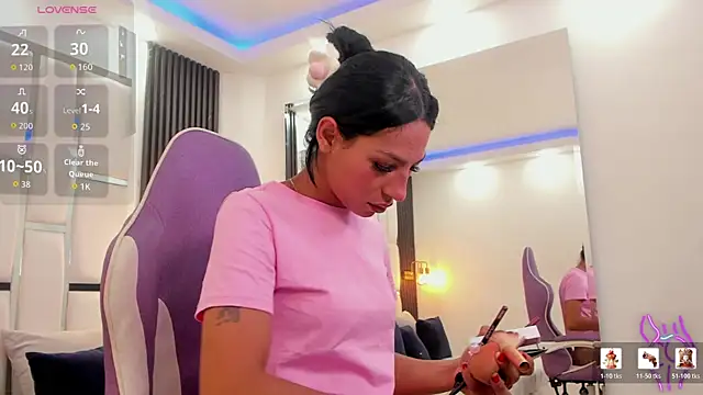 Maia Clark520 online show from 06/17/26, 06:20