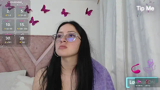 Snapshot of Angel-Hott_ chatting on 05/26/26, 03:24 Angel-Hott online show from 05/26/26, 03:24
