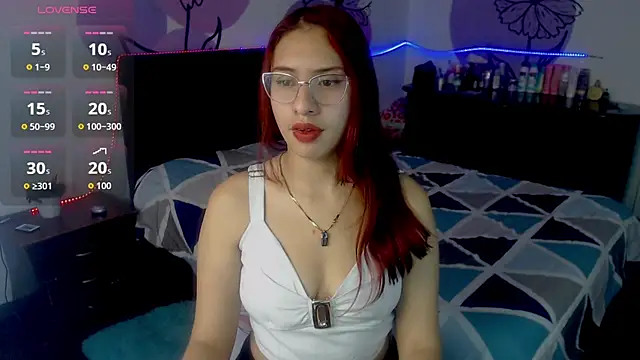 Snapshot of ashly_litlle chatting on 06/27/26, 03:17 ashly litlle online show from 06/27/26, 03:17