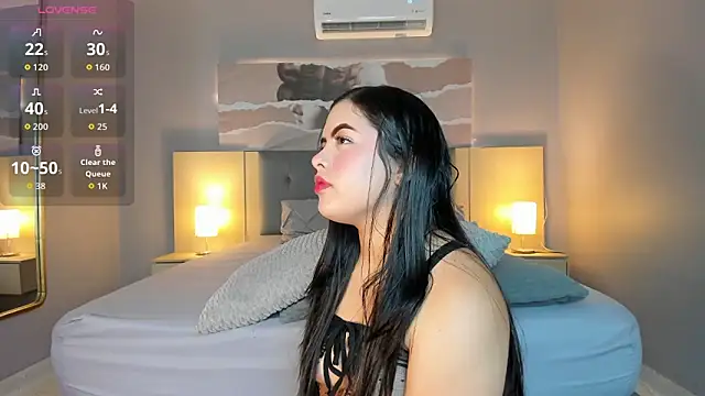 Snapshot of Isabella_Rios_ chatting on 06/28/26, 11:38 Isabella Rios online show from 06/28/26, 11:38