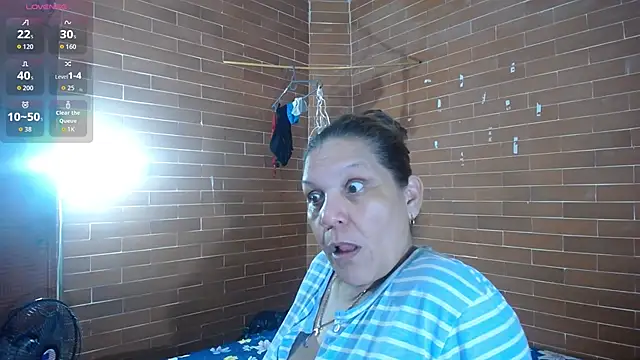 Snapshot of sabag_luchh chatting on 06/18/26, 12:11 sabag luchh online show from 06/18/26, 12:11